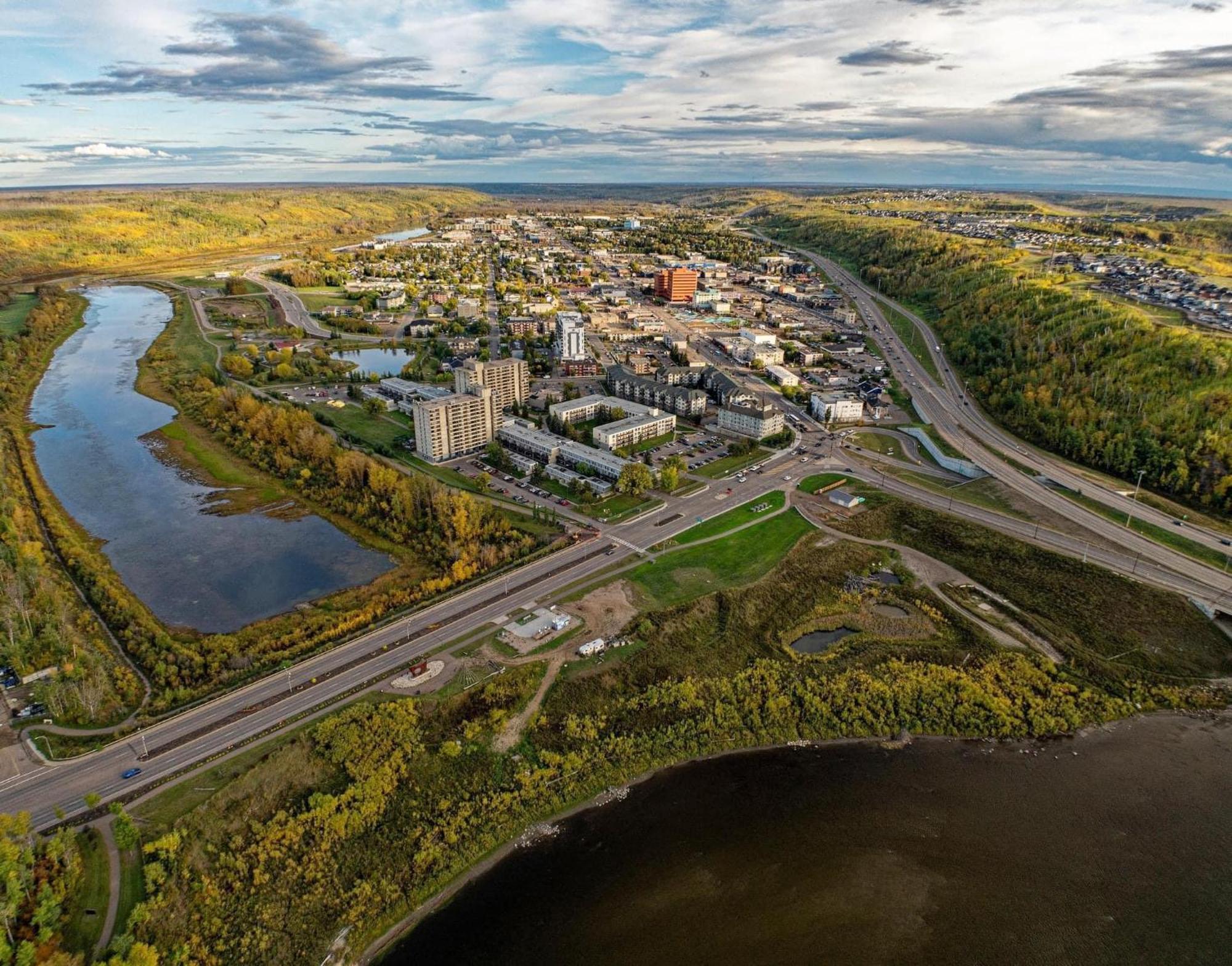 Top Floor Riverfront Condo With Stellar Sunsets! Fort Mcmurray Εξωτερικό φωτογραφία