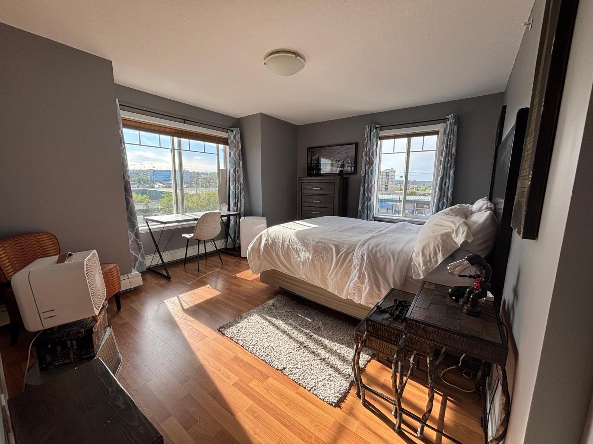 Top Floor Riverfront Condo With Stellar Sunsets! Fort Mcmurray Εξωτερικό φωτογραφία
