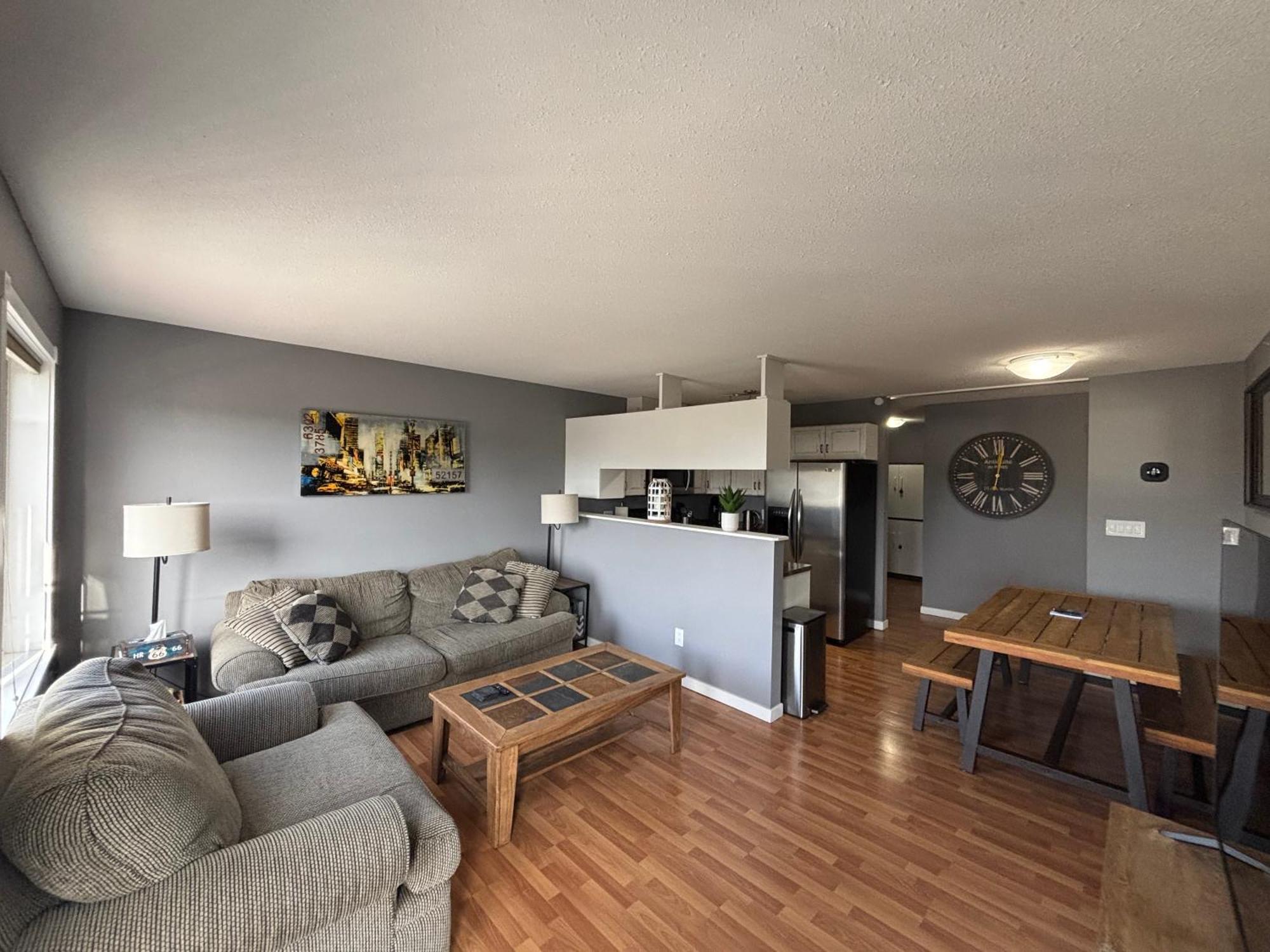 Top Floor Riverfront Condo With Stellar Sunsets! Fort Mcmurray Εξωτερικό φωτογραφία
